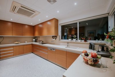 f91aec83-0514-4b6e-9513-4ee44d8072fd