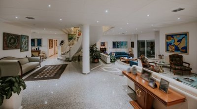 82e5f9ee-2dc9-4dfc-b4de-c55c2d854d60