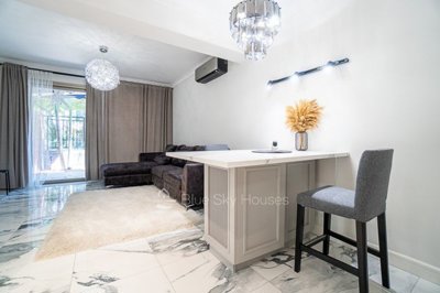 bad56169-720b-4893-805d-a59ccdbcddea