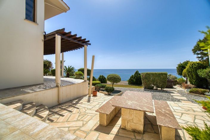 Image No.10-3 Bed Villa for sale