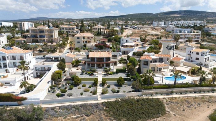 Image No.3-3 Bed Villa for sale