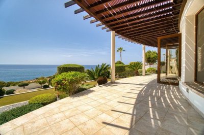 9d582caf-c67e-431a-b89e-1e6461e3807b