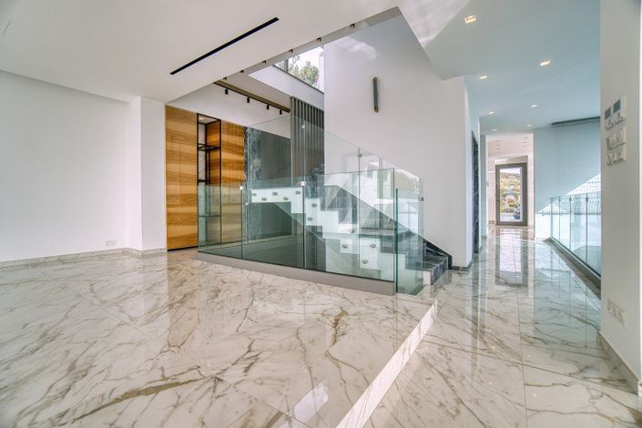 Image No.6-7 Bed Villa for sale