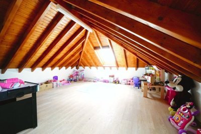 ebcd4203-06db-4c53-a20d-6197daf5a8d7