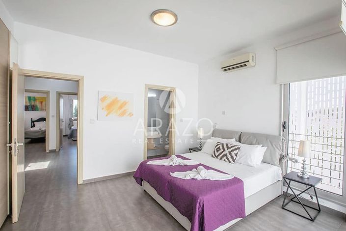 Image No.15-6 Bed Villa for sale