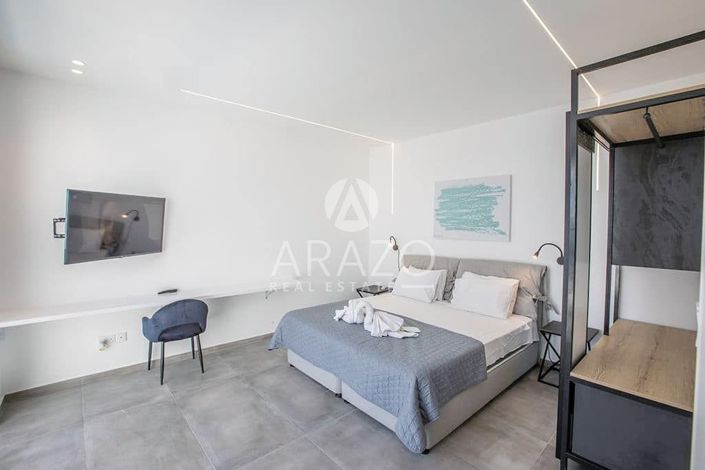 Image No.16-6 Bed Villa for sale