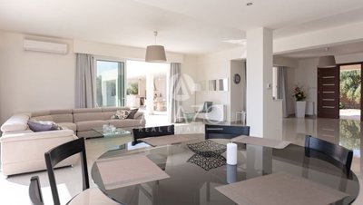 c7186f3e-4b60-46ff-8205-cd81487861e9