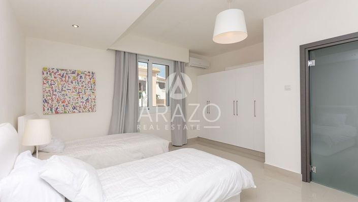 Image No.20-Villa de 4 chambres à vendre à Protaras