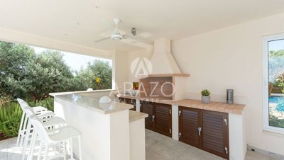 31b84dec-97ab-48a9-8c14-a51a9a756e2f