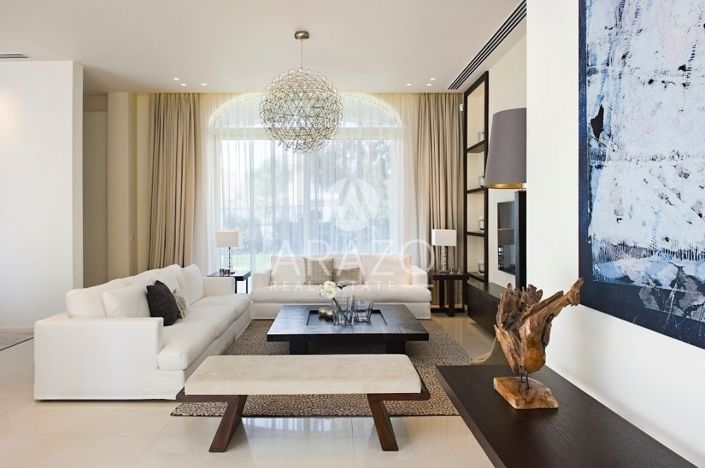 Image No.6-6 Bed House for sale