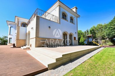 40db915d-7d55-4b76-a8fe-6498f54ae7ad