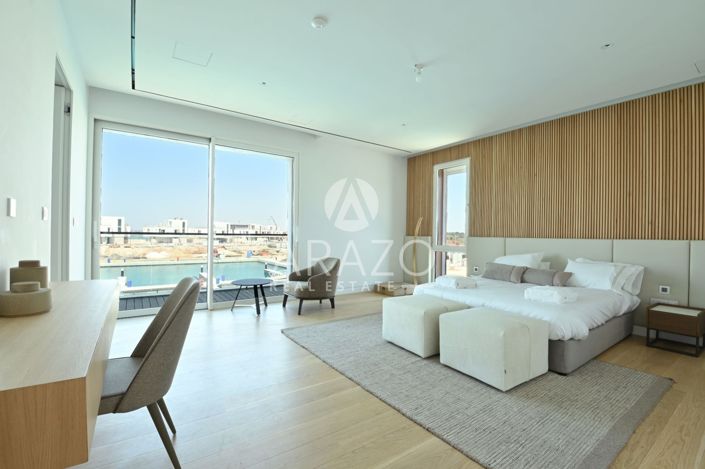 Image No.11-3 Bed Property for sale