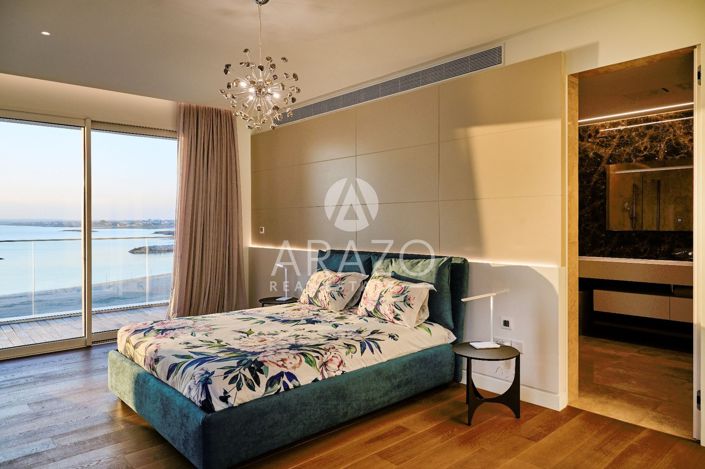 Image No.14-3 Bed Property for sale