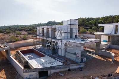 23b729b3-d082-407d-b0bb-f360583e0b1b