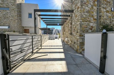 da826318-d9f5-4d93-b432-82ca380d6020