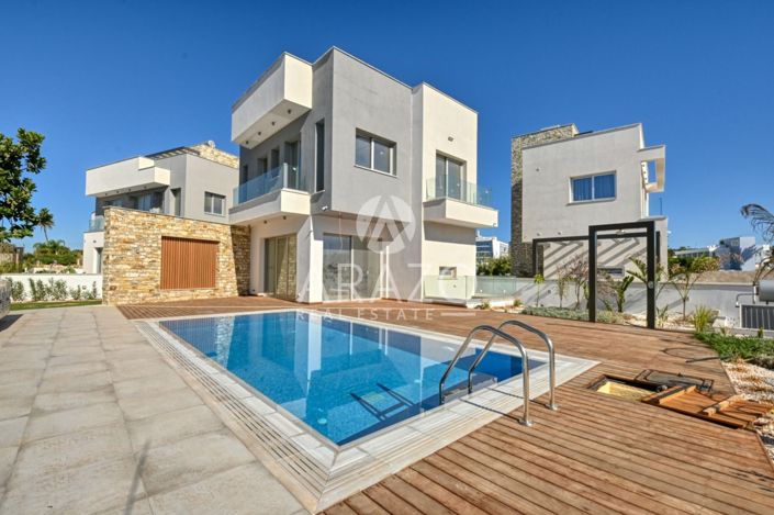 Image No.3-Villa de 4 chambres à vendre à Ayia Napa