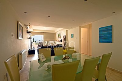 04d176ad-baf7-4436-8804-3625b4b50181