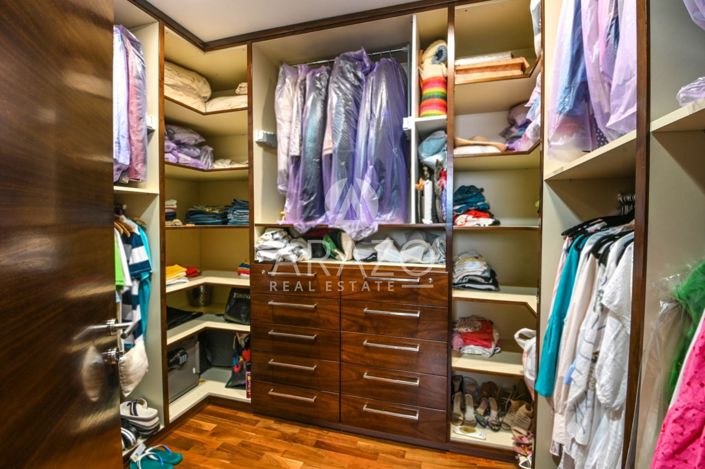 Image No.17-Villa de 6 chambres à vendre à Dromolaxia