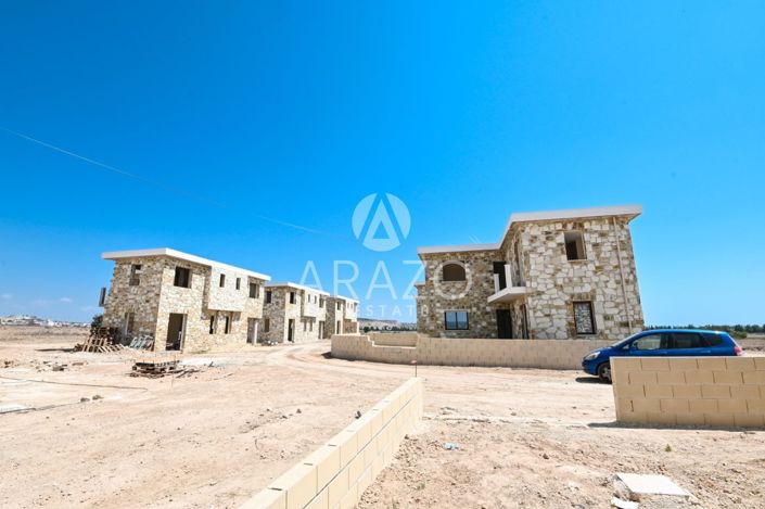 Image No.19-3 Bed Property for sale