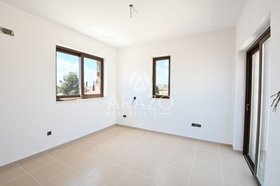 783aba23-232e-4386-986d-332f3eb649ef