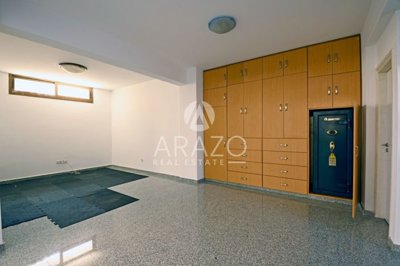 7ff98b63-1fe0-40ab-9279-e68c9ab98fc6