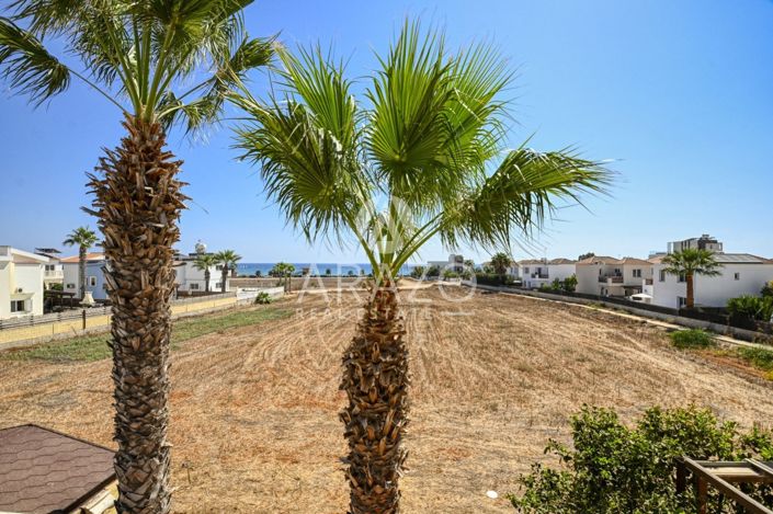 Image No.15-3 Bed Property for sale