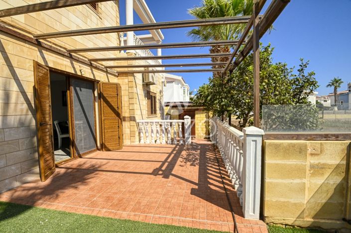 Image No.21-3 Bed Property for sale