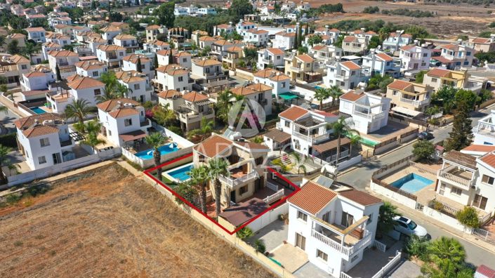 Image No.22-3 Bed Property for sale