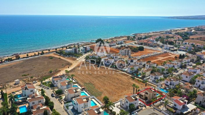 Image No.3-3 Bed Property for sale