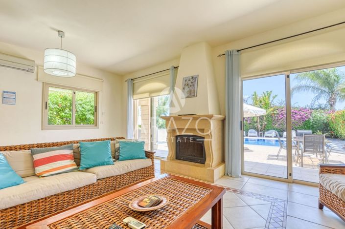 Image No.13-3 Bed Property for sale