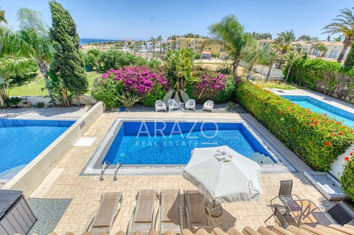 Image No.17-3 Bed Property for sale