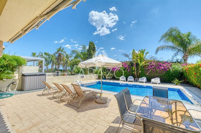 Image No.21-3 Bed Property for sale