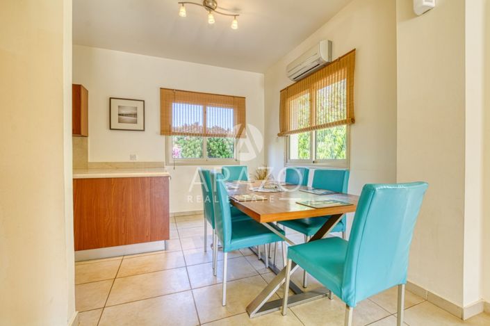 Image No.23-3 Bed Property for sale