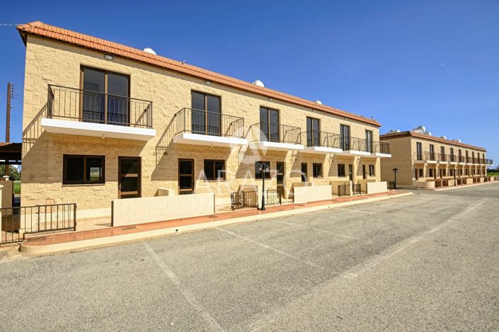 Image No.15-2 Bed Property for sale