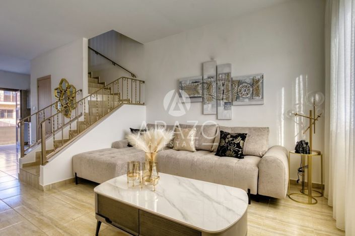 Image No.2-2 Bed Property for sale