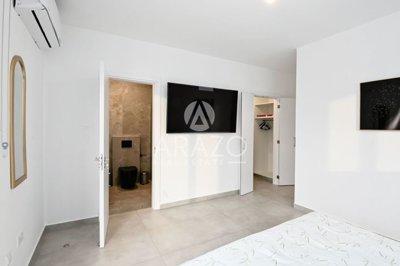 d6e0eaa4-7880-4c9c-b438-3854e8faee20