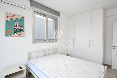 1dab79e6-69d8-42c5-a975-b1e08e47551c