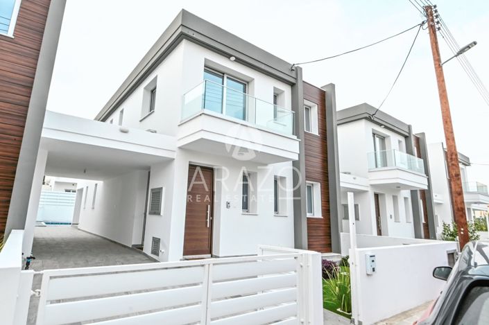 Image No.2-Propriété de 4 chambres à vendre à Leivadia