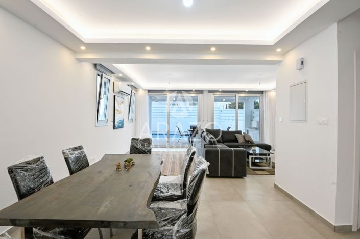 Image No.6-Propriété de 4 chambres à vendre à Leivadia