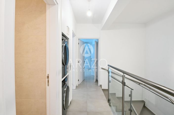 Image No.9-Propriété de 4 chambres à vendre à Leivadia