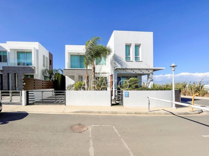 Image No.22-3 Bed Villa for sale