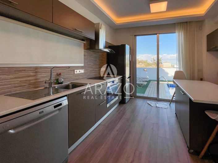 Image No.5-3 Bed Villa for sale