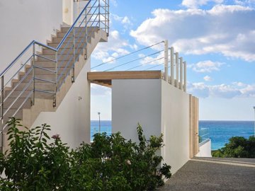 c959ed99-4ef3-4477-b952-02018cca3532