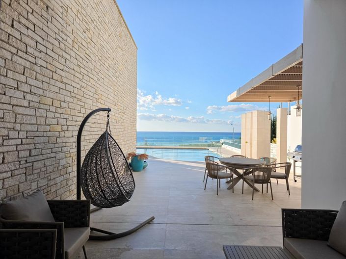 Image No.14-Villa de 4 chambres à vendre à Peyia