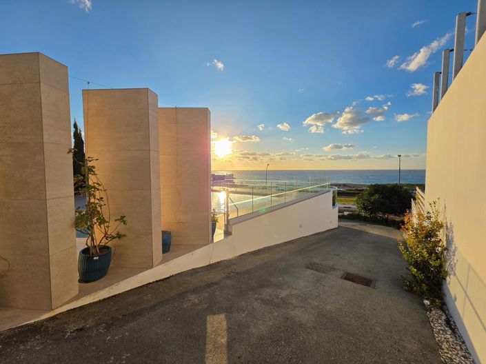 Image No.19-Villa de 4 chambres à vendre à Peyia