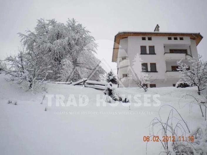 Image No.2-16 Bed House/Villa for sale