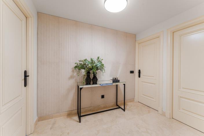 Image No.8-3 Bed Apartment for sale