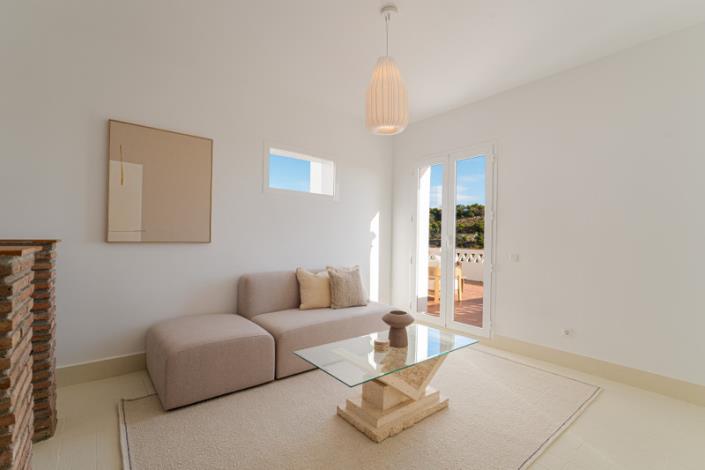 Image No.13-6 Bed House/Villa for sale