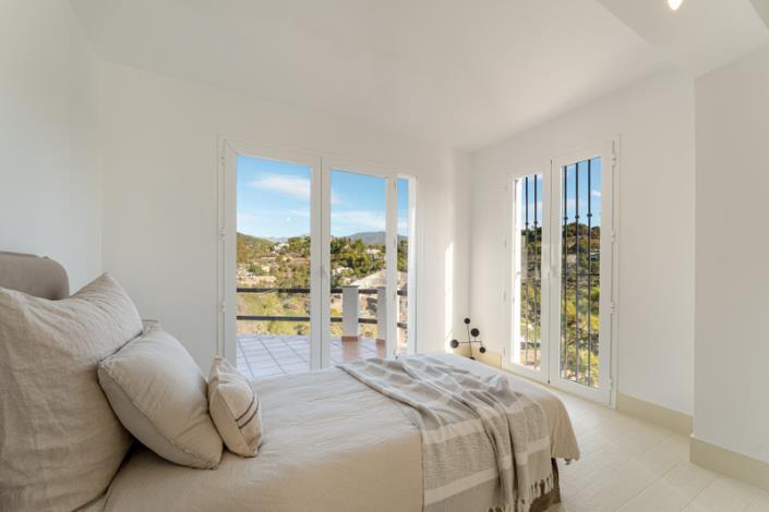 Image No.24-6 Bed House/Villa for sale