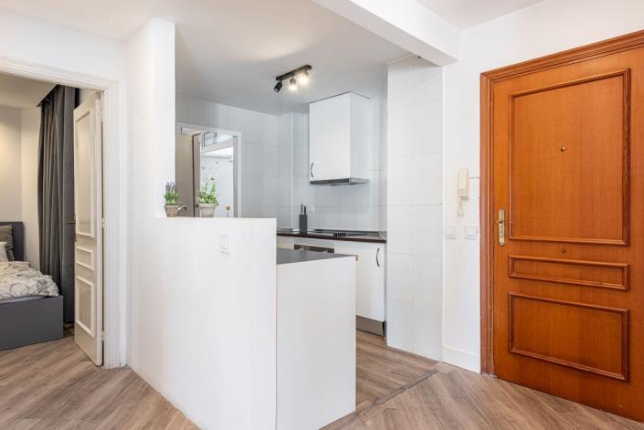 Image No.18-2 Bed Apartment for sale